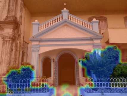 Church view 3: high attention on the entrance